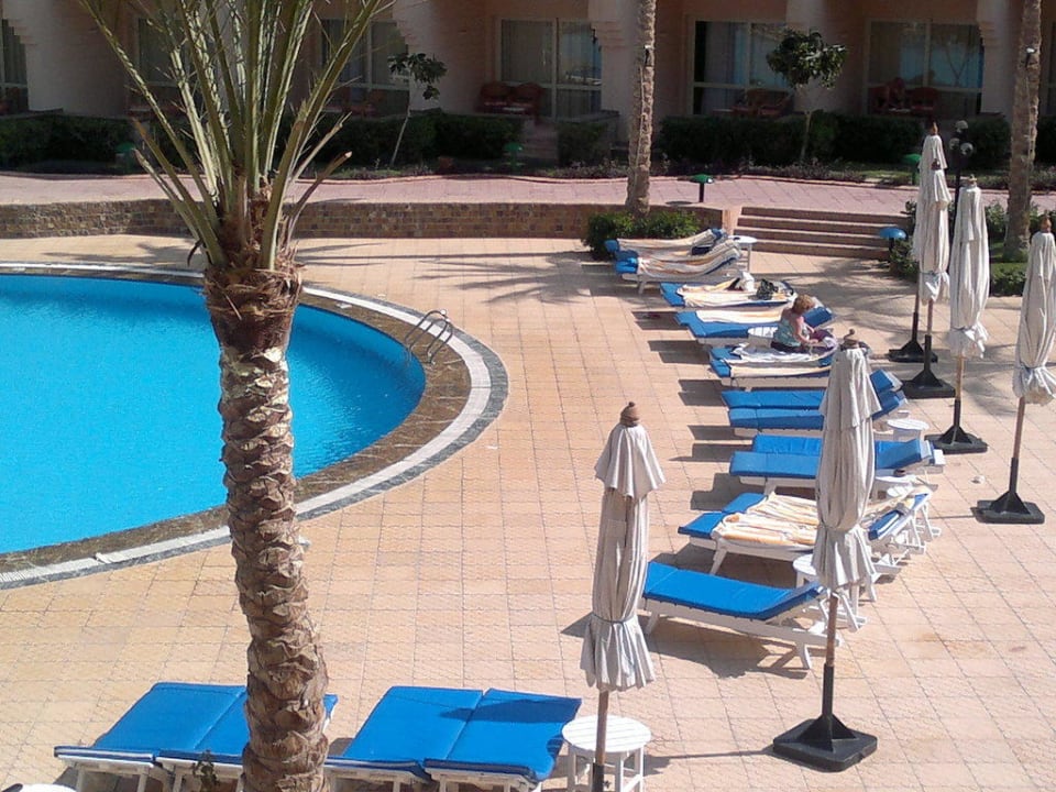Poolbereich Sea Star Beau Rivage