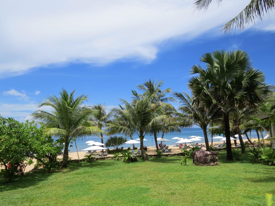Blick vom Pool in Richtung Strand La Veranda Resort Phu Quoc