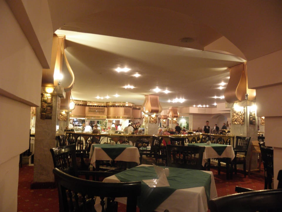 Main restaurant Aladdin Beach Resort