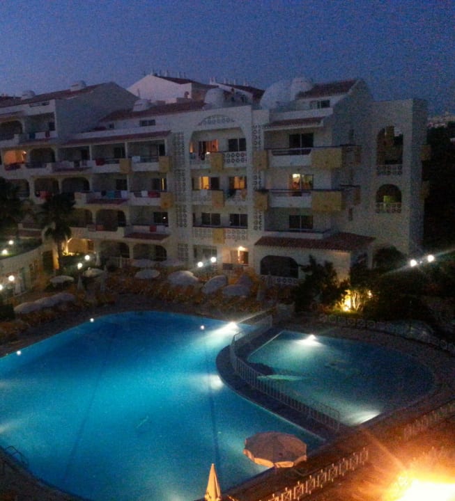 Bei Nacht Luna Miramar Club