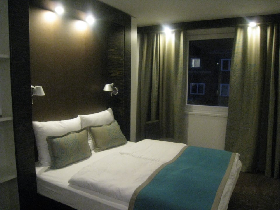 Doppelbett B&B Hotel Düsseldorf City-Süd