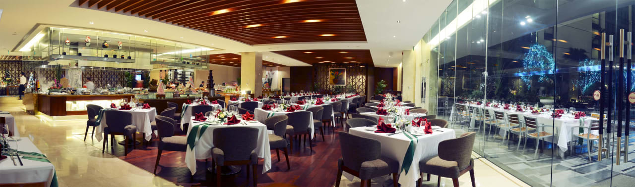 Restaurant Hotel Crowne Plaza West Hanoi
