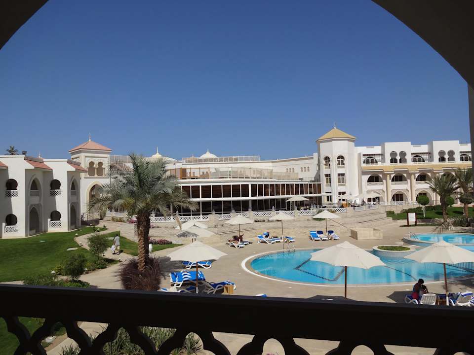 Ruhepool und Buffetrestaurant Old Palace Resort Sahl Hasheesh
