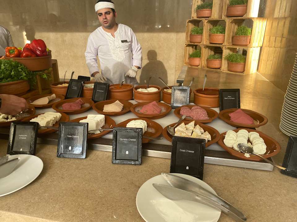 Gastro Serry Beach Resort