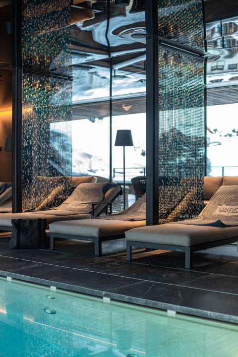 Pool Linder Cycling Hotel