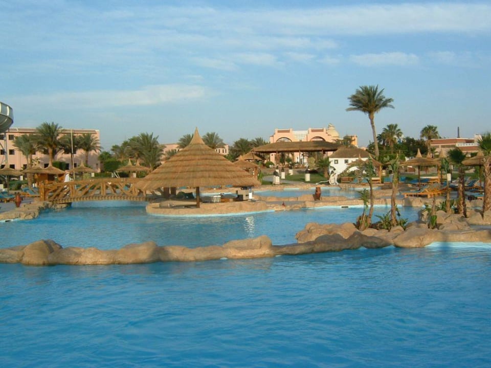 neue Poolanlage Beach Albatros Resort