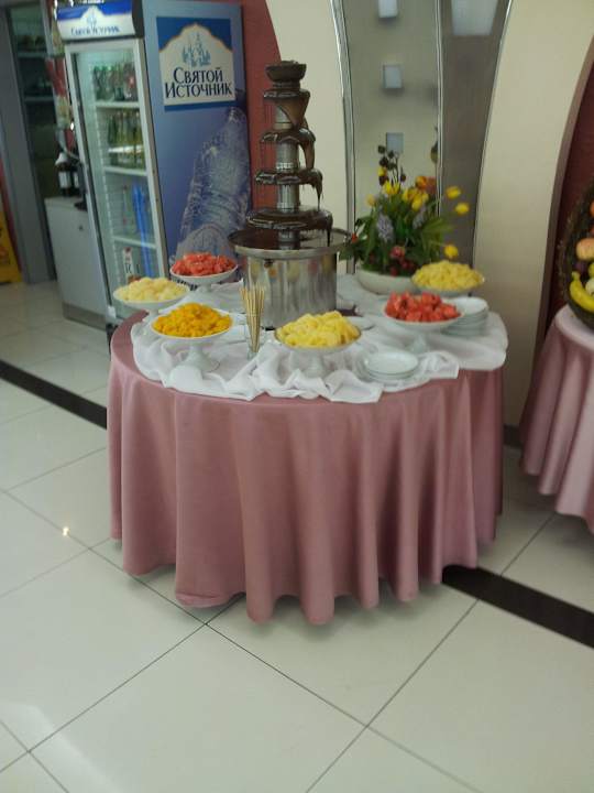 Schokobrunnen zum Frühstück Izmailovo Alfa Hotel