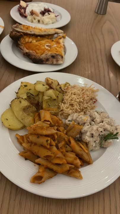 Gastro Hampton by Hilton Marjan Island