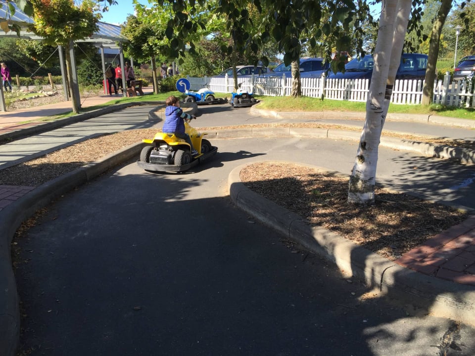 Für 50 Cent kann man hier auch etwas rumbrummen  Ferienwohnungen Ferienpark Weissenhäuser Strand