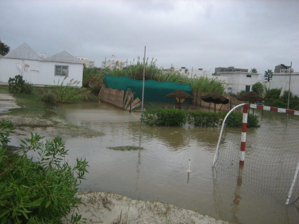 Nach den GroßeNach dem großen Regen Hotel El Mouradi Cap Mahdia
