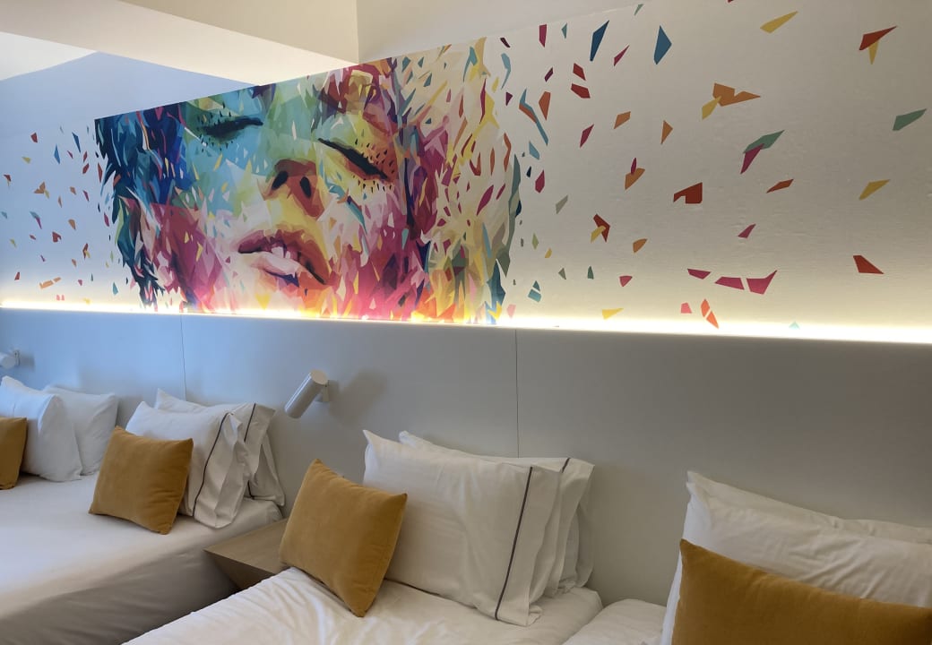 Zimmer L’Azure Hotel