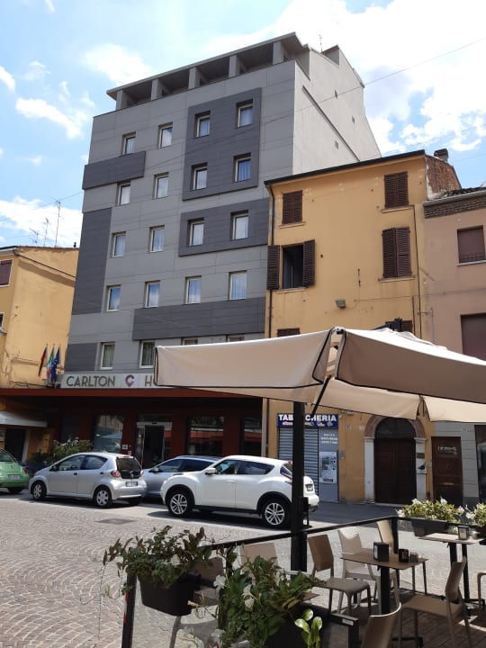 Außenansicht Hotel Carlton