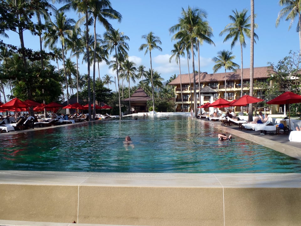 Groß und sauber. ca.50mtr Becken Dinso Resort & Villas Ko Chang, Vignette Collection by IHG