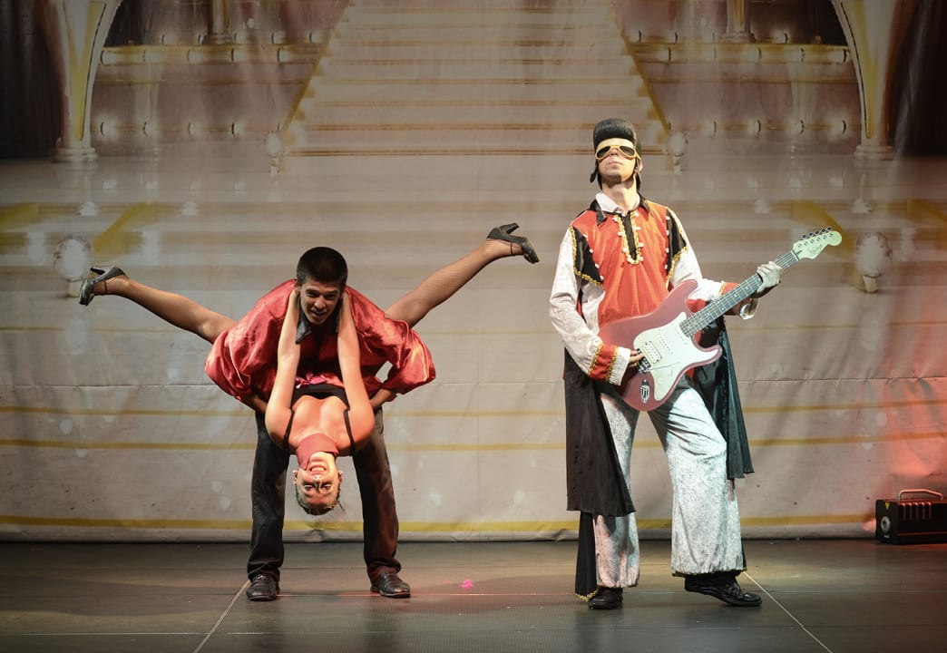 Evening show Sol Luna Bay