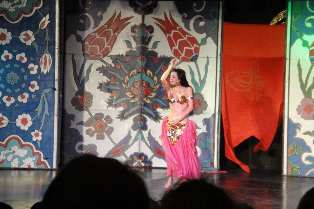 Abendliche Bauchtanz-Show Limak Limra Hotel & Resort