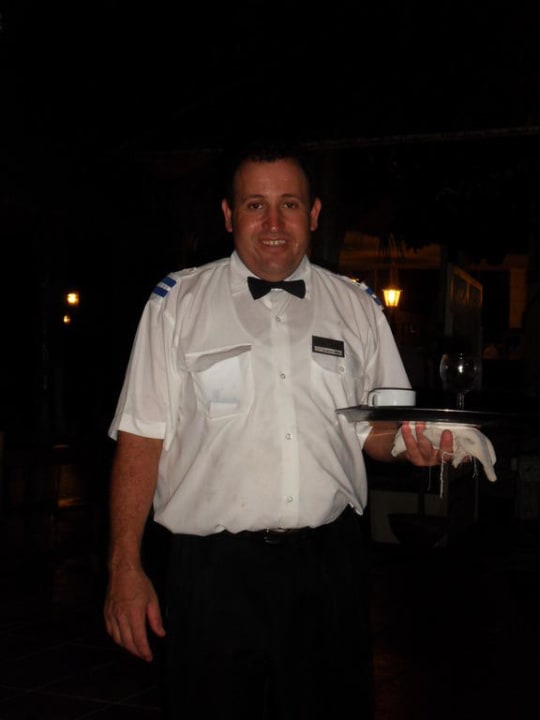 Abends unser lieblings Kellner Hotel Paradis Palace