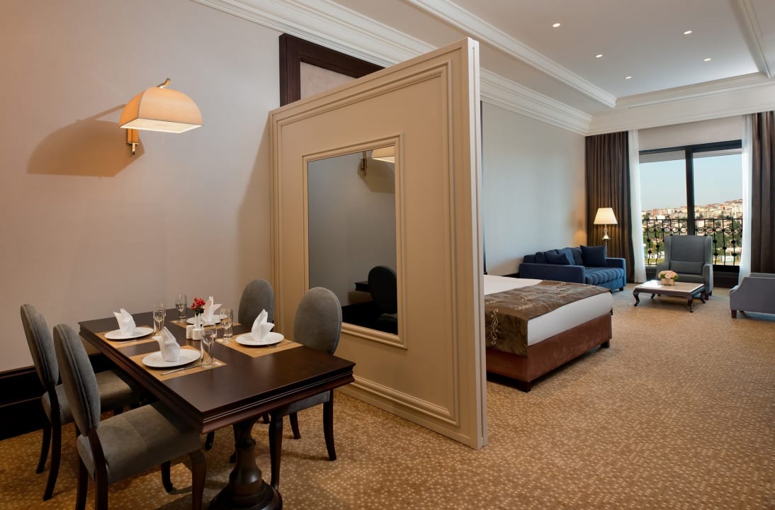 Zimmer Isfanbul Holiday Home & Suites