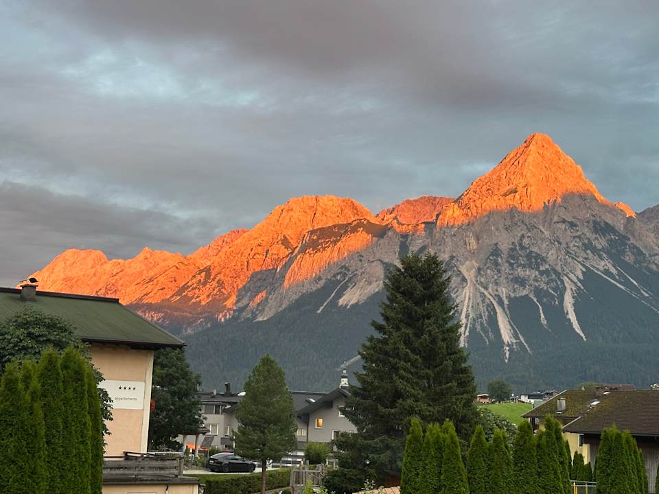 Außenansicht Alpendomizil Zugspitze - Appartements & Lodges