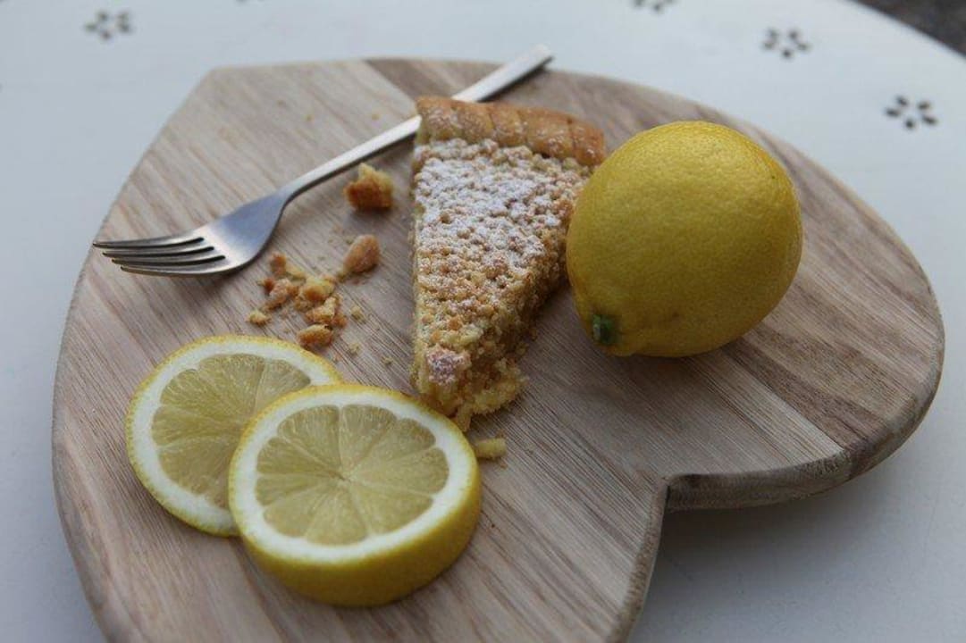 Torta al limone Agriturismo Casa Aurora