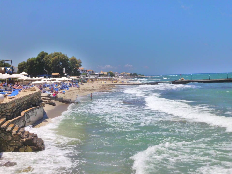Weiterführender Kiesstrand Knossos Royal