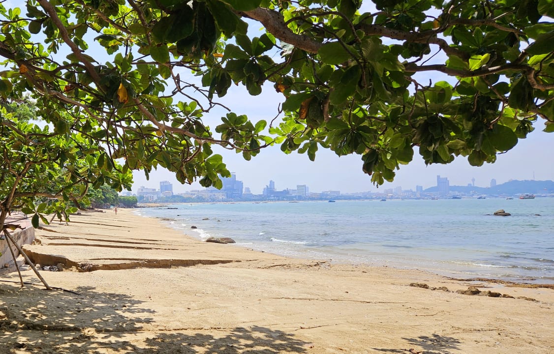 Strand Woodlands Hotel & Resort