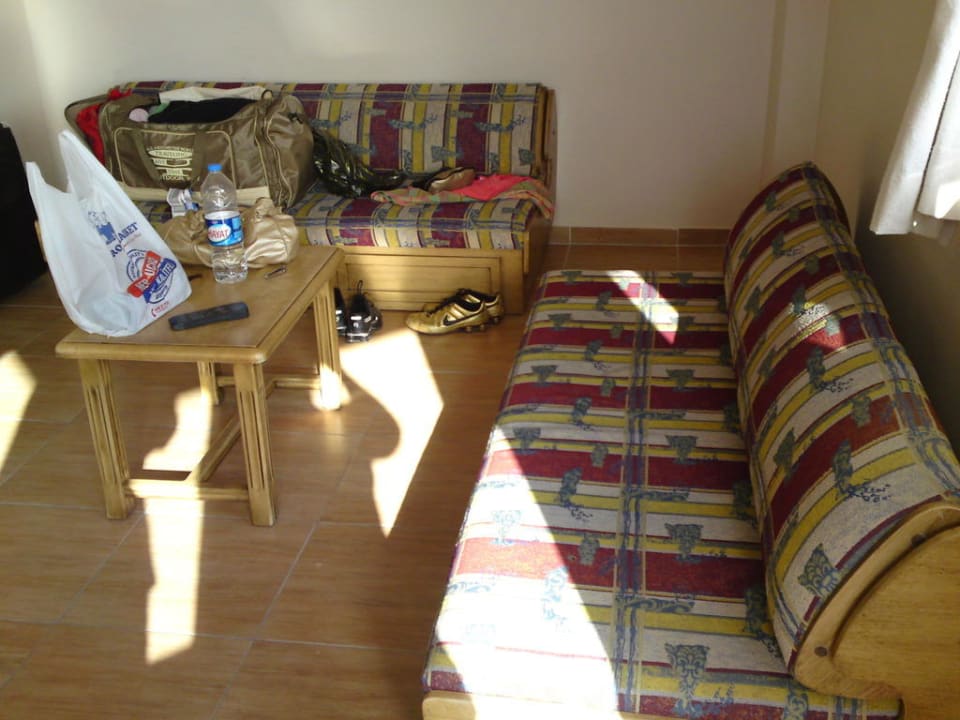 Wohnzimmer/ Couchgarnitur Atak Apart Hotel
