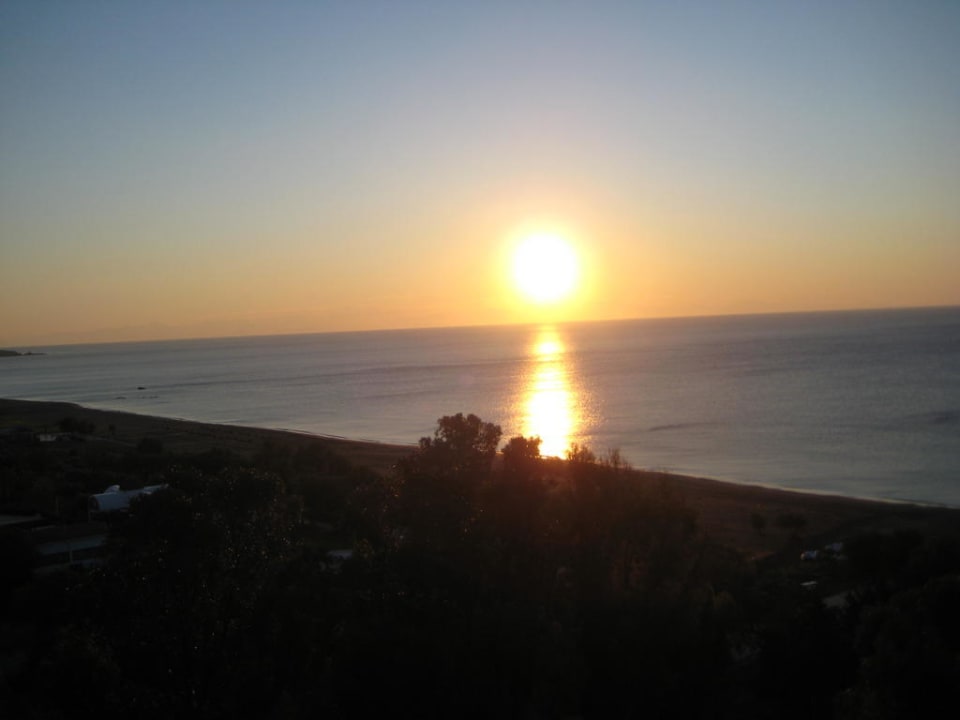Sonnenaufgang Hotel Calypso Beach