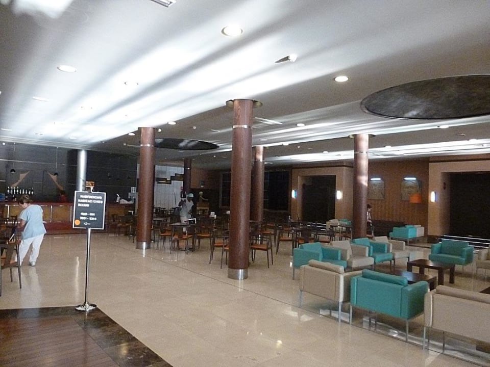 Lobby Evenia Olympic Resort