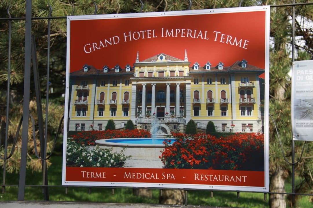 Einfahrt Grand Hotel Imperial