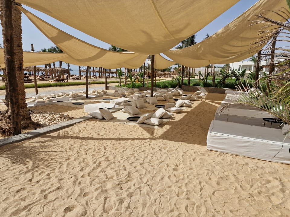 Strand Serry Beach Resort