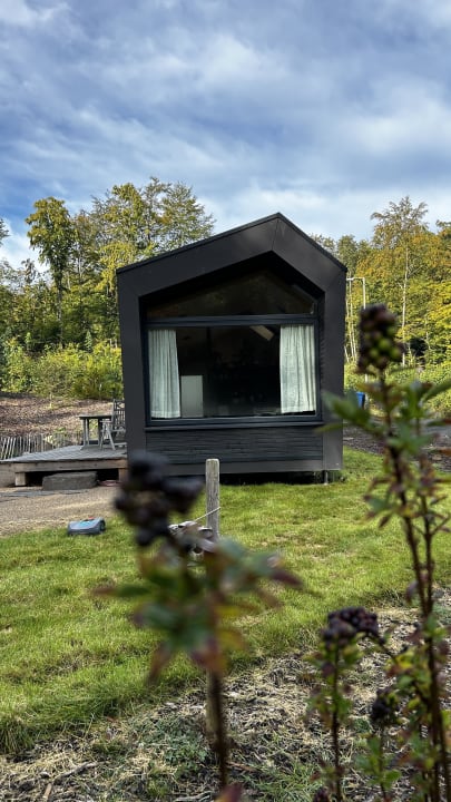 Außenansicht Cabin Westerwald Sauna, 5G Internet, E-Ladesäule