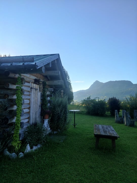 Gartenanlage Wellnesshotel ...liebes Rot-Flüh