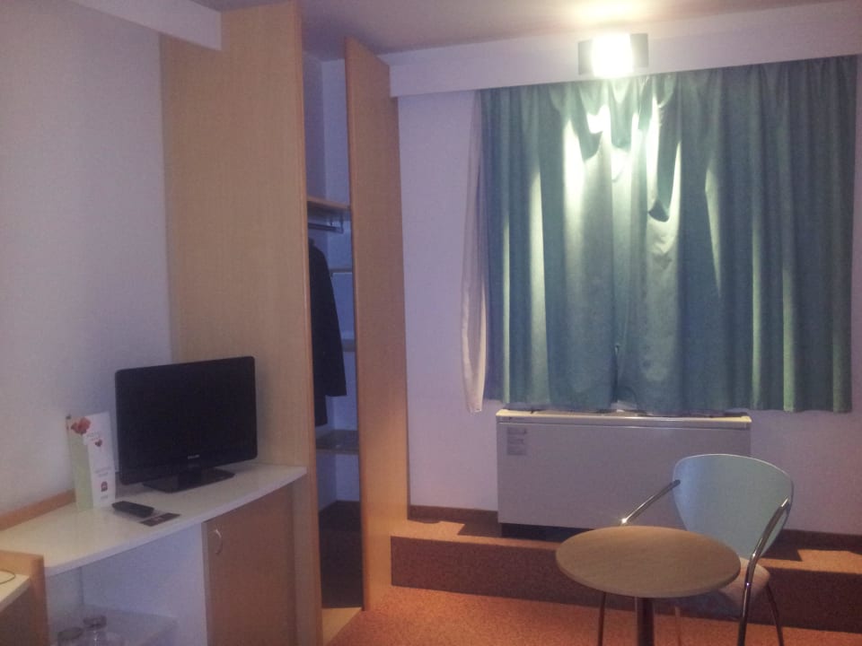 TV ibis Bucuresti Gara de Nord