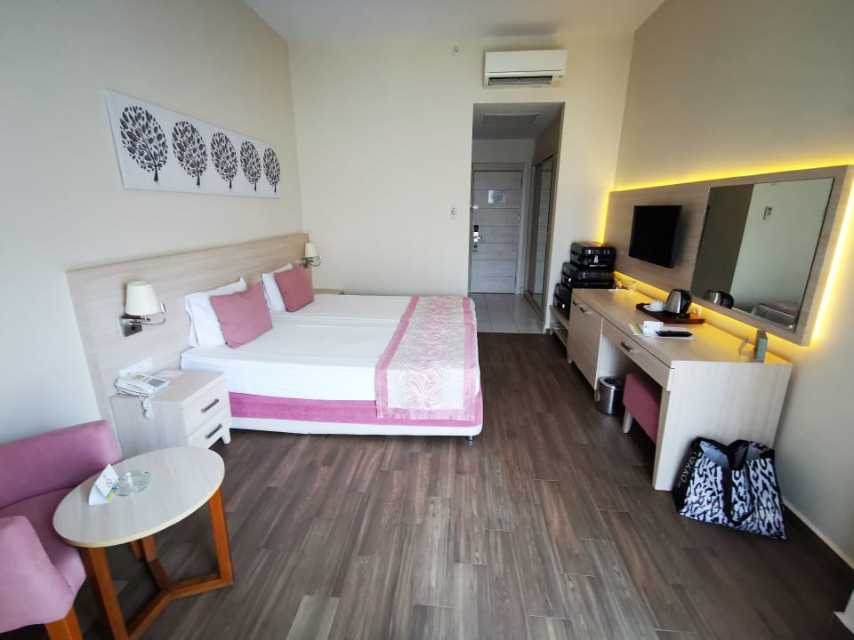 Zimmer Can Garden Resort