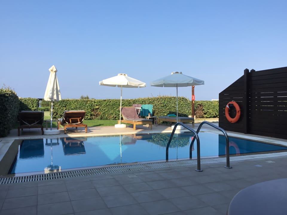 Pool Asterias Beach Resort