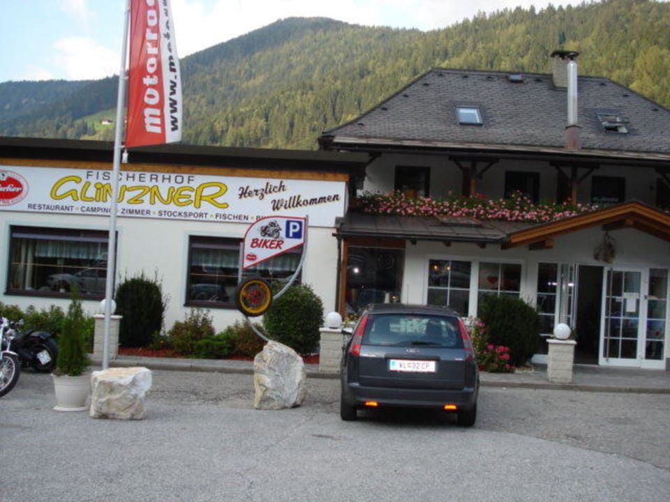 Hoteleingang Hotel - Restaurant- Camping Fischerhof Glinzner