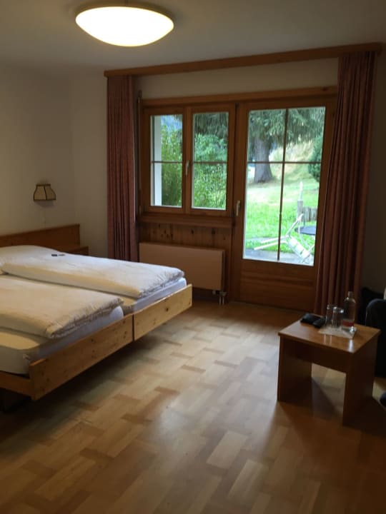 Zimmer Schorta's Hotel Alvetern