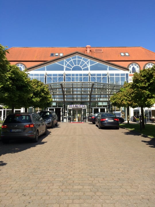 Außenansicht Seehotel Großherzog von Mecklenburg