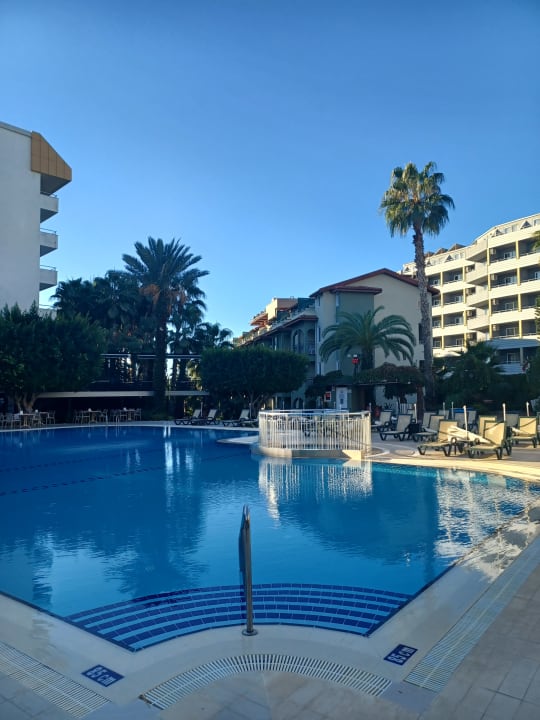 Pool Hotel Gardenia Beach