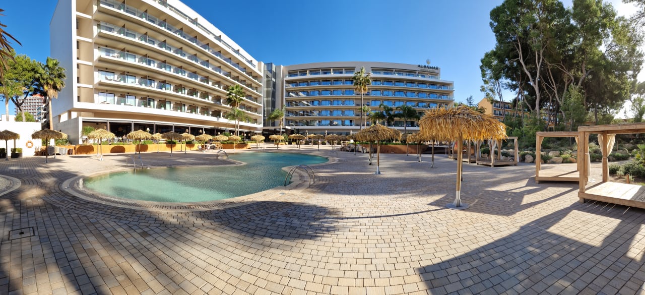 Pool Aubamar Suites & Spa