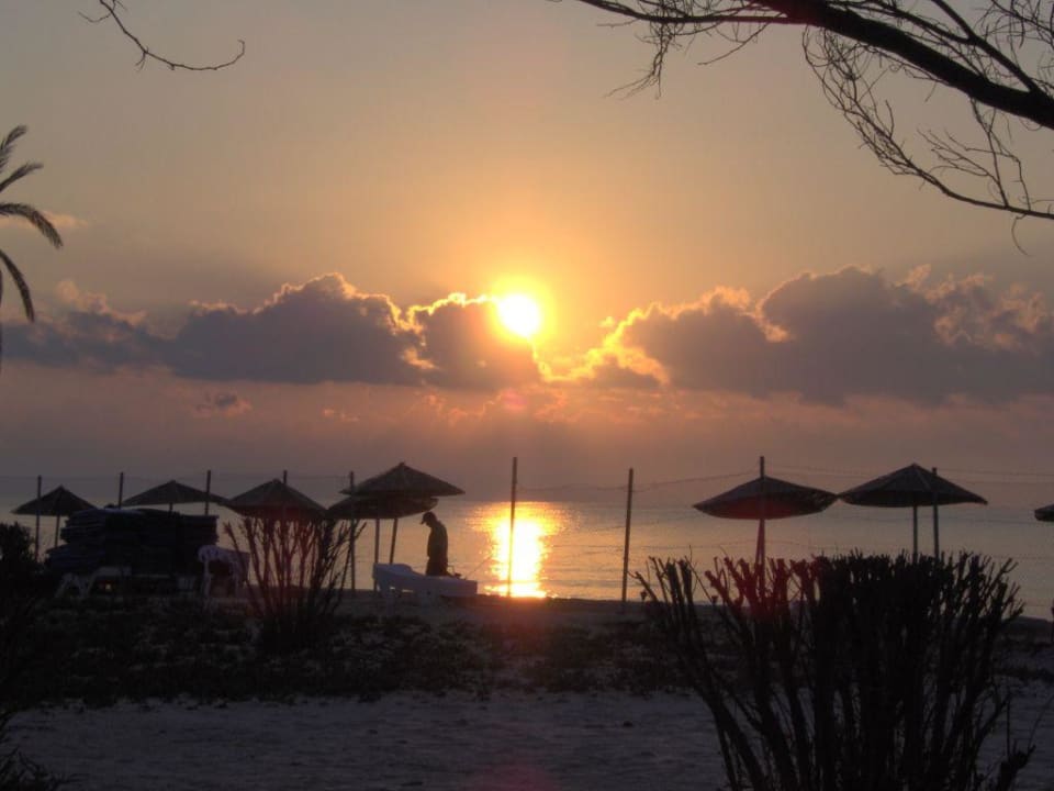 Sonnenaufgang Royal Lido Resort & Spa
