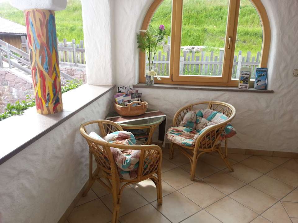 Im Treppenhaus, Zeit zum Entspannen Bauernhof Neu-Schötzerhof