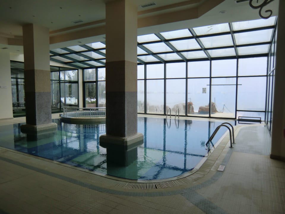 Der Innenpool Aska Hotel Just in Beach