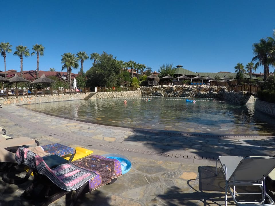 Pool Club Grand Side