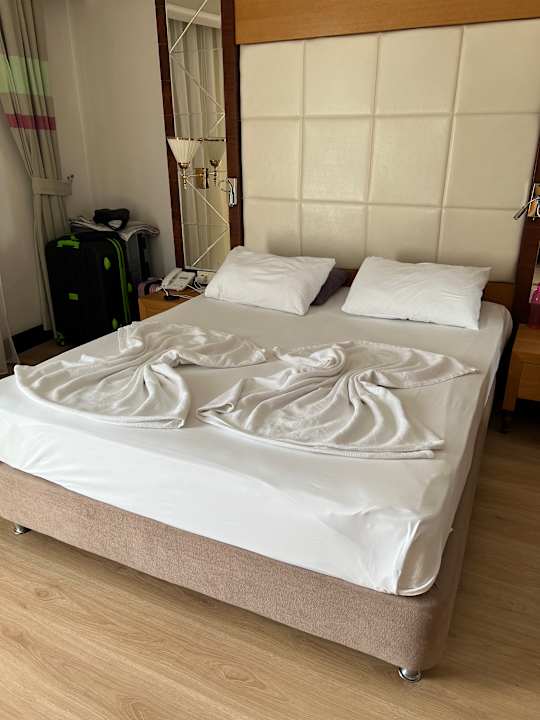 Zimmer Dream World Aqua Hotel