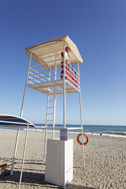 Life guard Club Turtas Beach Hotel