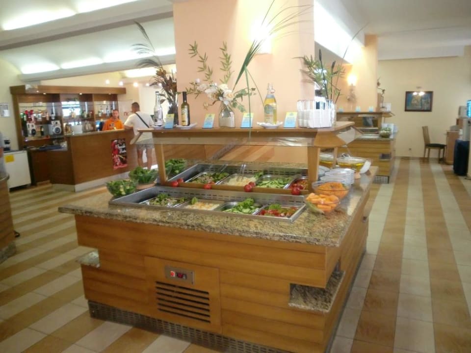 Gemüsetheke im Restaurant Hotel Slavuna