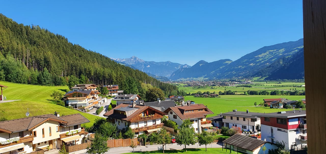 Ausblick Platzlhof - Mein Hotel im Zillertal