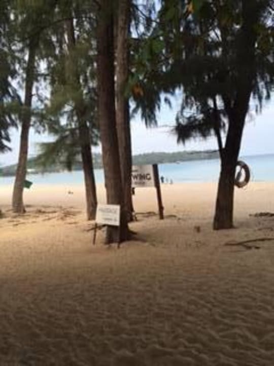 Schöner Strand Sunwing Bangtao Beach