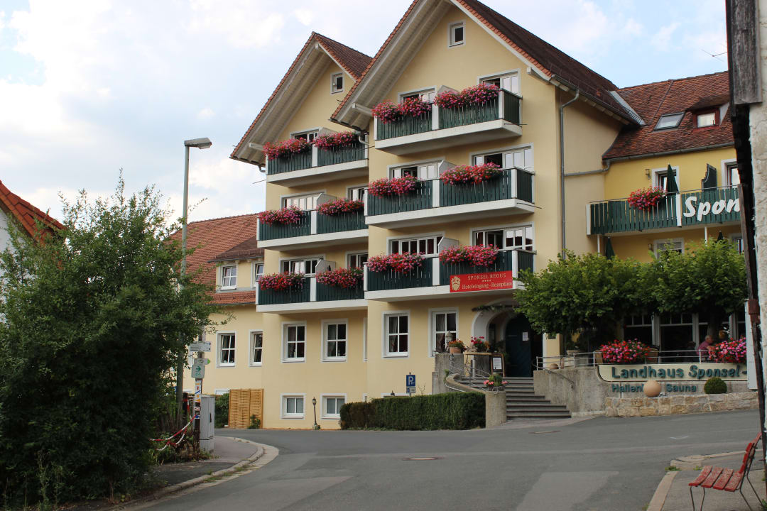 Außenansicht Landhaus Sponsel-Regus